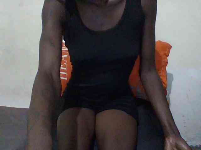 Sky_Sophia webcam