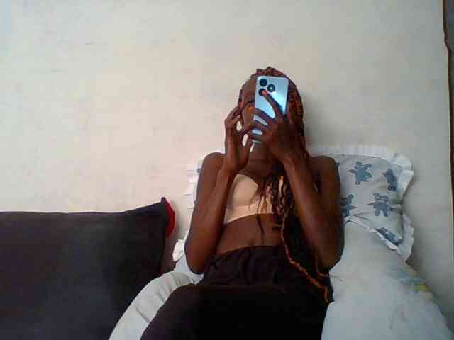 Sky_Sophia webcam