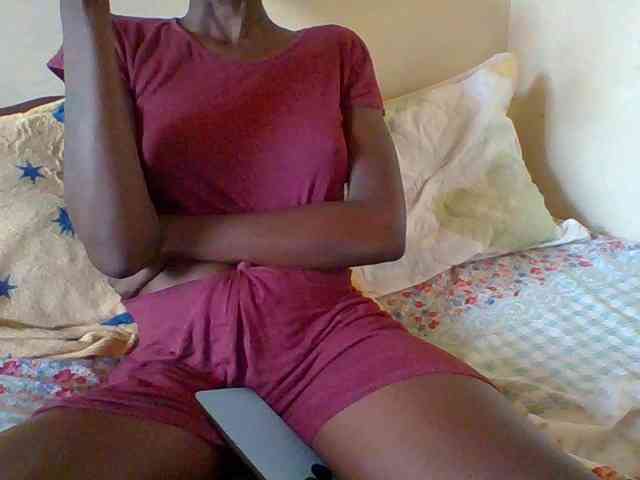 Sky_Sophia webcam