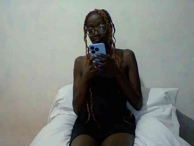 Sky_Sophia webcam