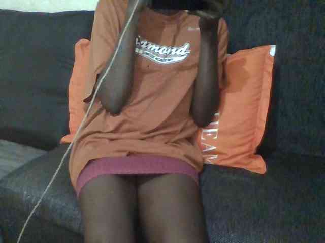 Sky_Sophia webcam