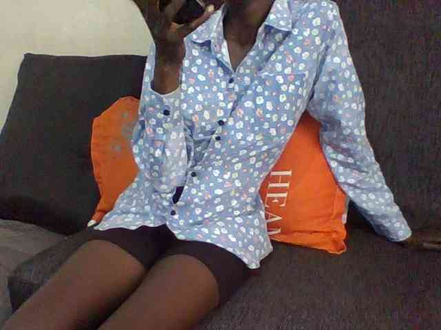 Sky_Sophia webcam
