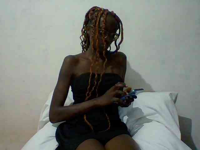 Sky_Sophia webcam
