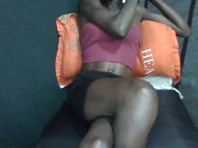 Sky_Sophia webcam