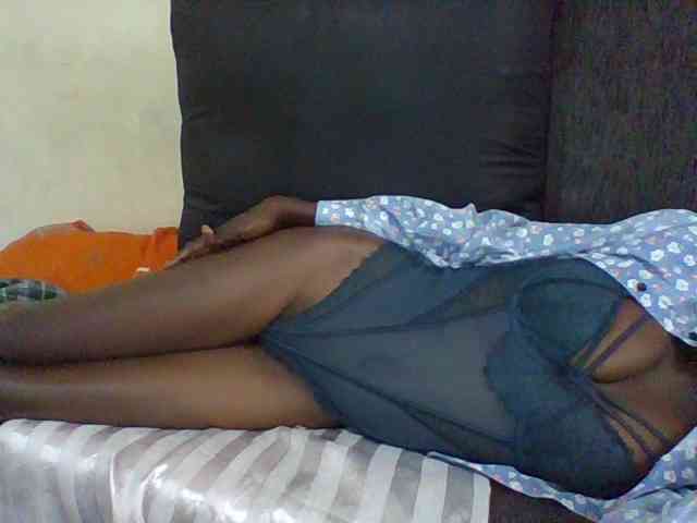 Sky_Sophia webcam