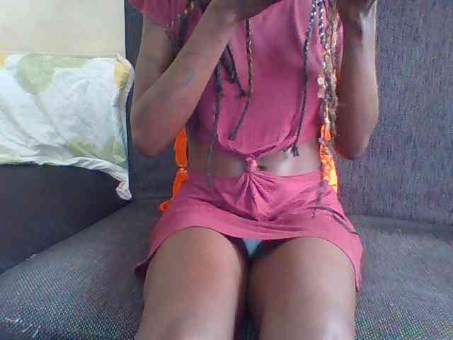 Sky_Sophia webcam