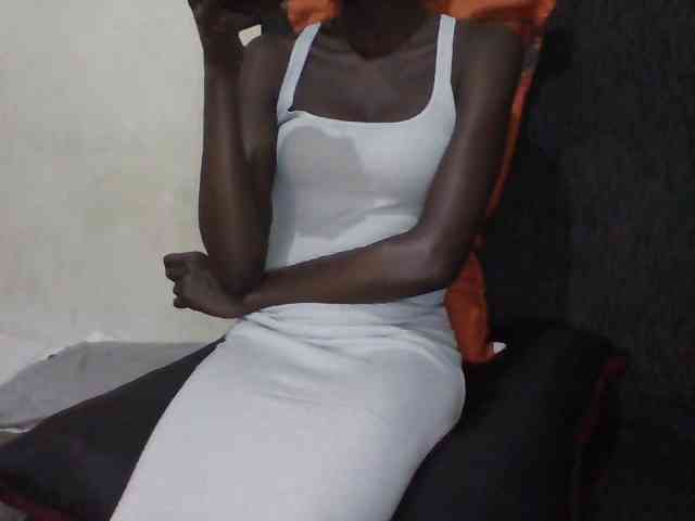 Sky_Sophia webcam