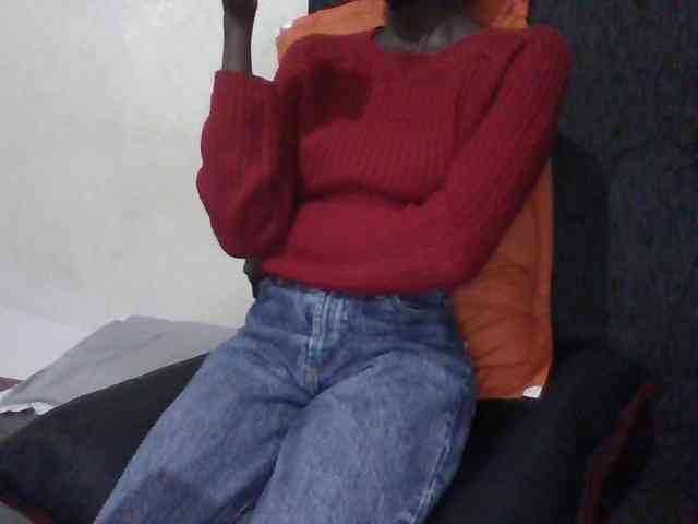 Sky_Sophia webcam