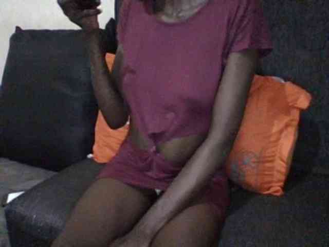 Sky_Sophia webcam