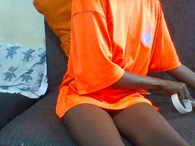 Sky_Sophia webcam