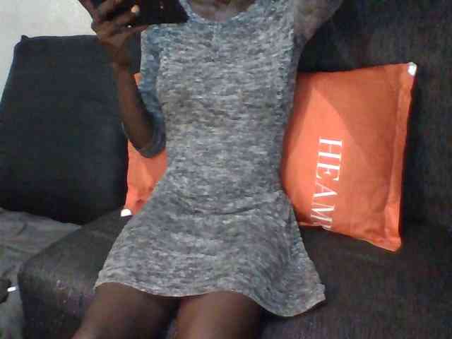 Sky_Sophia webcam