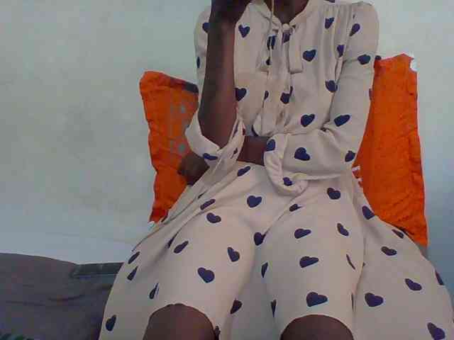 Sky_Sophia webcam