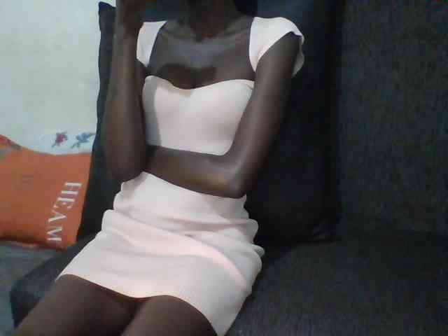 Sky_Sophia webcam