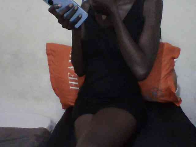 Sky_Sophia webcam
