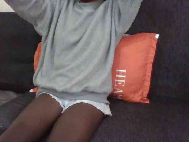 Sky_Sophia webcam