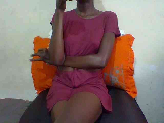 Sky_Sophia webcam