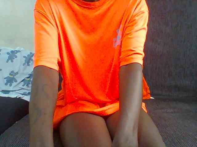 Sky_Sophia webcam