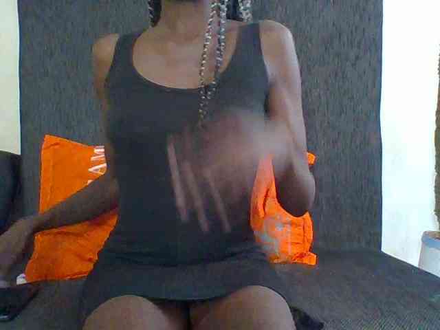 Sky_Sophia webcam