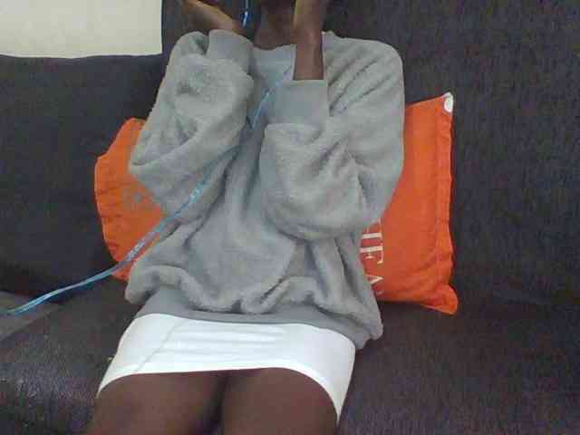 Sky_Sophia webcam