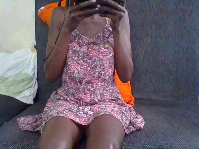 Sky_Sophia webcam