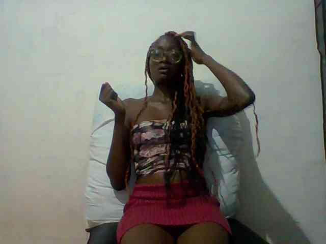 Sky_Sophia webcam