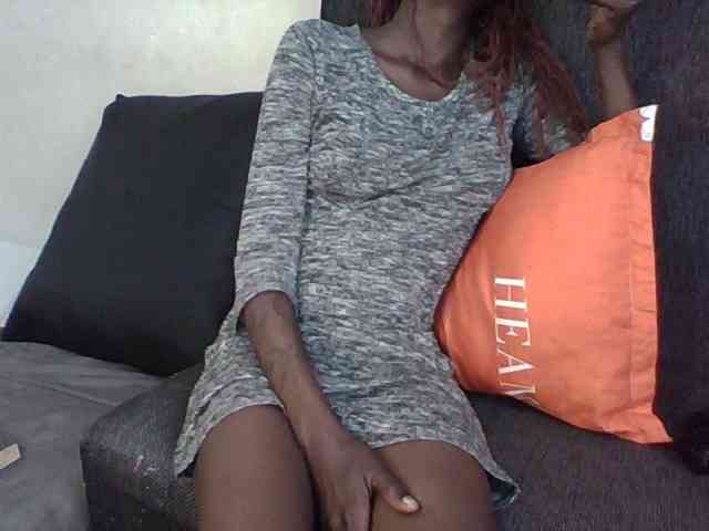 Sky_Sophia webcam
