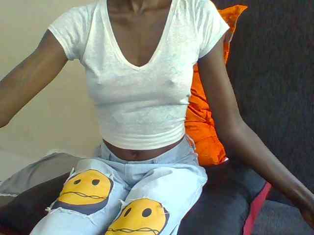 Sky_Sophia webcam
