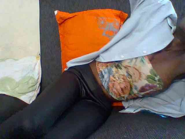 Sky_Sophia webcam