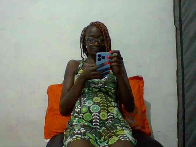 Sky_Sophia webcam