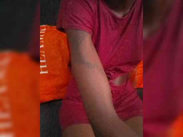 Sky_Sophia webcam