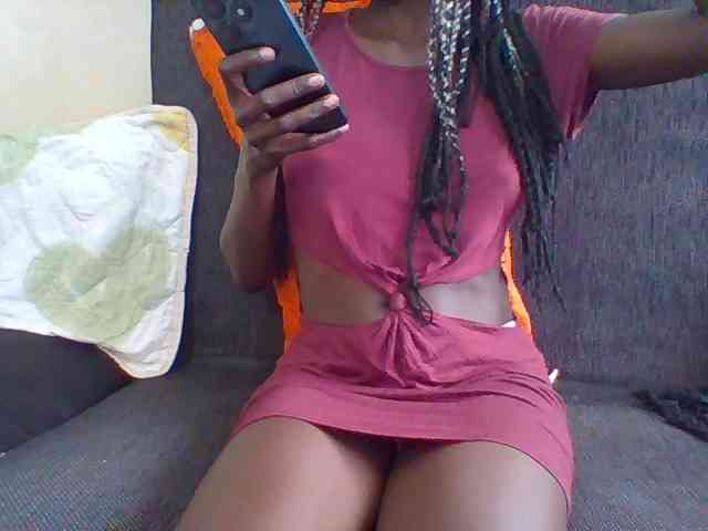 Sky_Sophia webcam