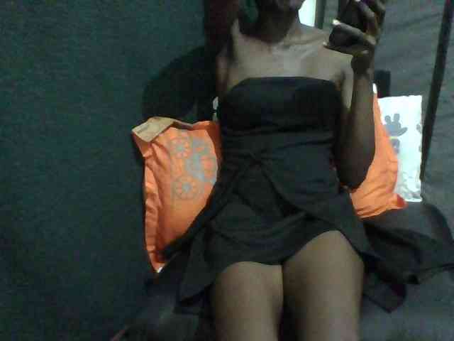 Sky_Sophia webcam