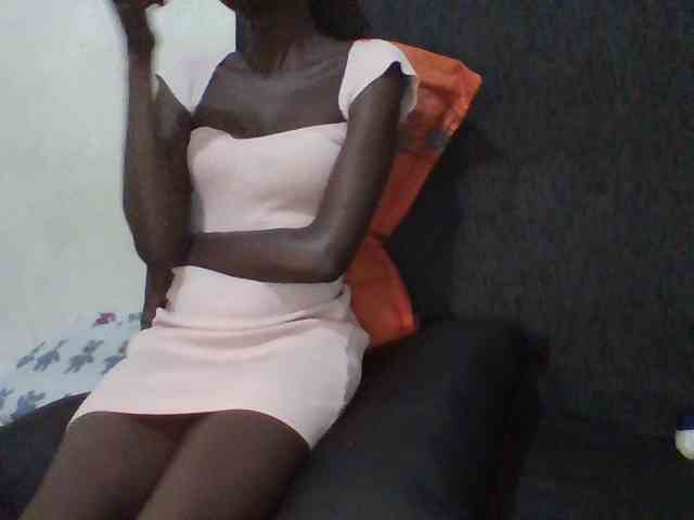 Sky_Sophia webcam