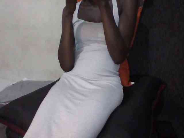 Sky_Sophia webcam