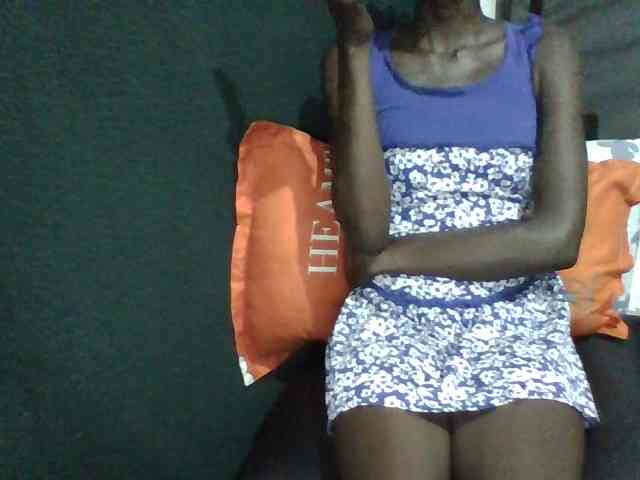 Sky_Sophia webcam