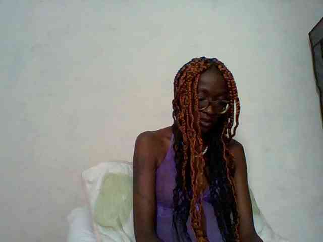 Sky_Sophia webcam