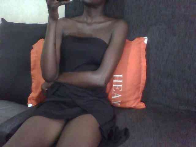 Sky_Sophia webcam