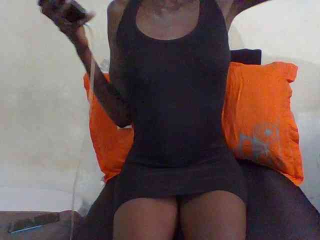 Sky_Sophia webcam