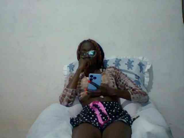 Sky_Sophia webcam