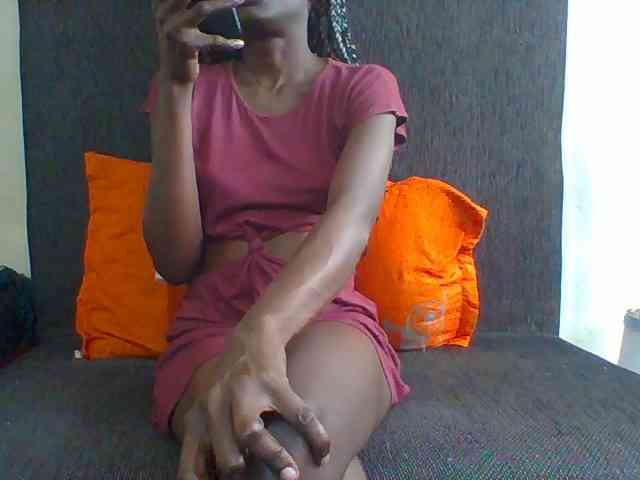 Sky_Sophia webcam