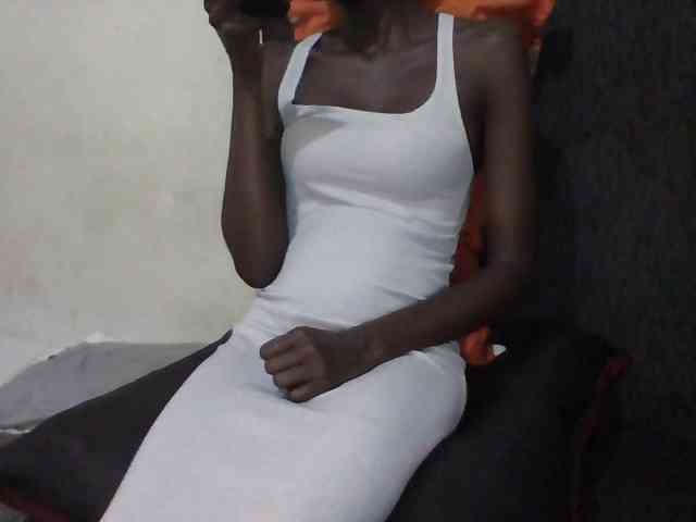 Sky_Sophia webcam
