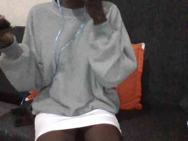 Sky_Sophia webcam
