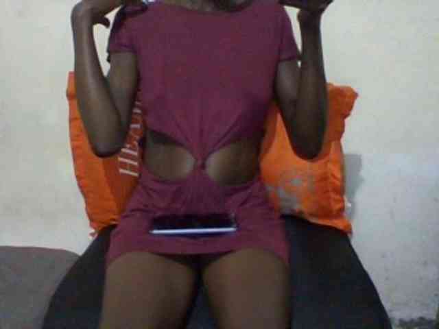 Sky_Sophia webcam
