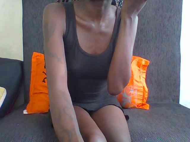 Sky_Sophia webcam