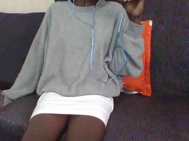 Sky_Sophia webcam
