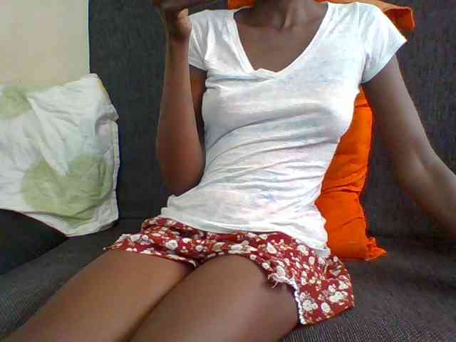 Sky_Sophia webcam