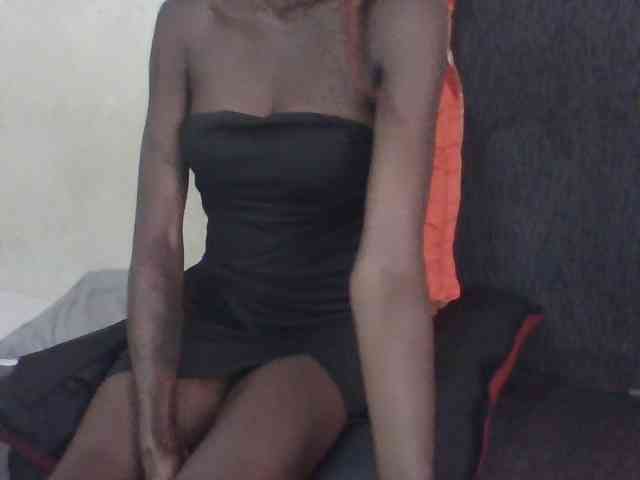 Sky_Sophia webcam