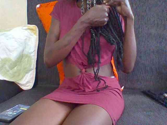 Sky_Sophia webcam
