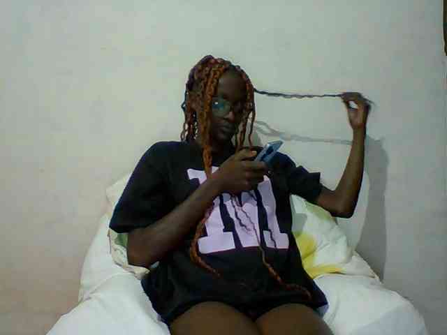 Sky_Sophia webcam