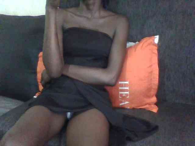 Sky_Sophia webcam